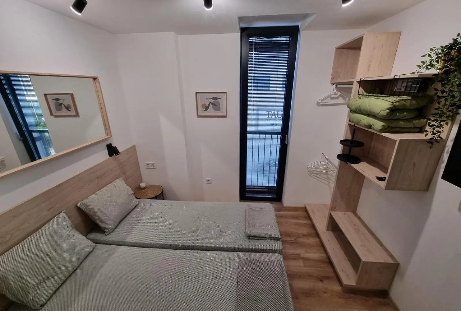 Apartment Polina - 2Bd Next To Sea Garden With Parking Варна 0*,