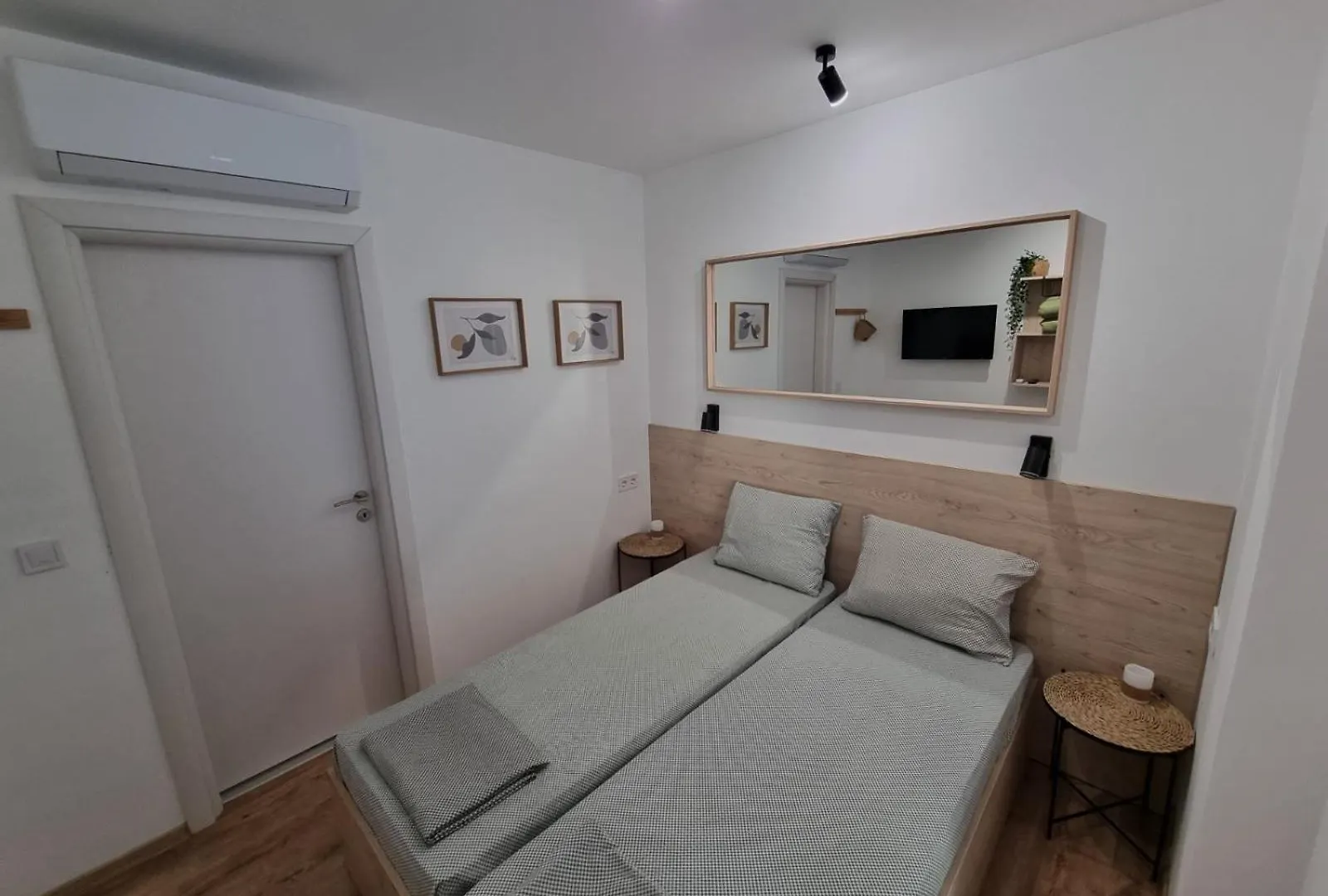 Apartment Polina - 2Bd Next To Sea Garden With Parking Варна 0*,
